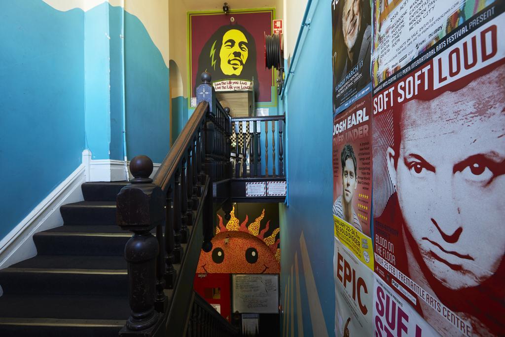 Old Fire Station Backpackers Perth Exterior foto
